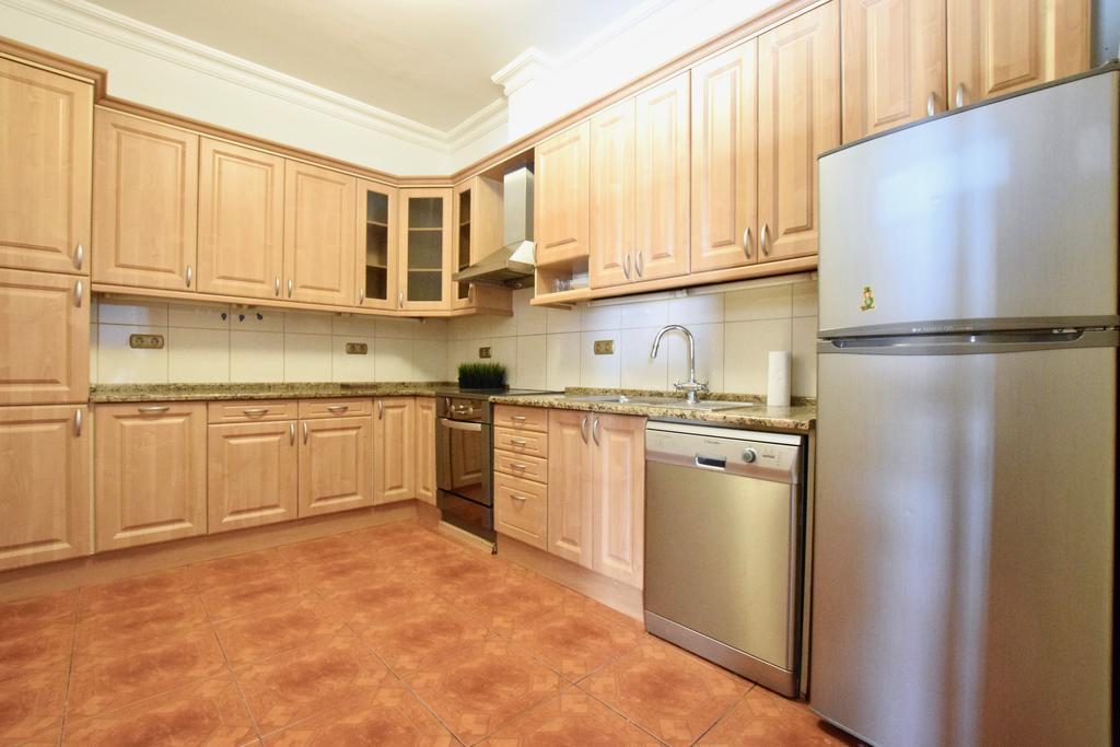 Standerd By Hi5 - Lovag Family Apartmán