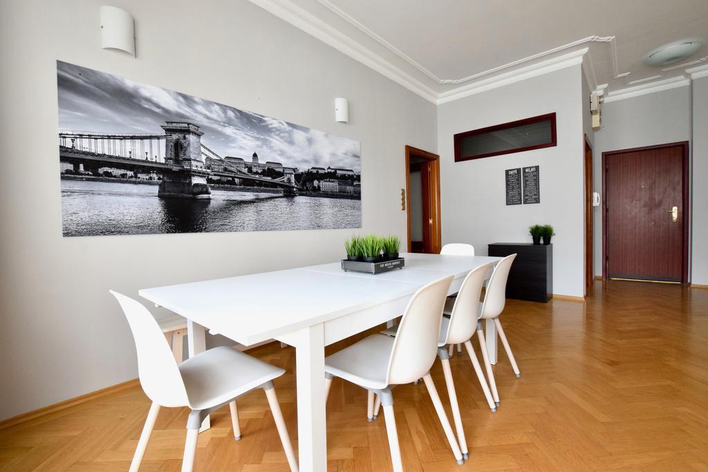Standerd By Hi5 - Lovag Family Apartmán *